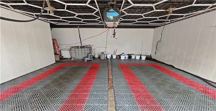 05d4e141b60133918415f11b2d94c08